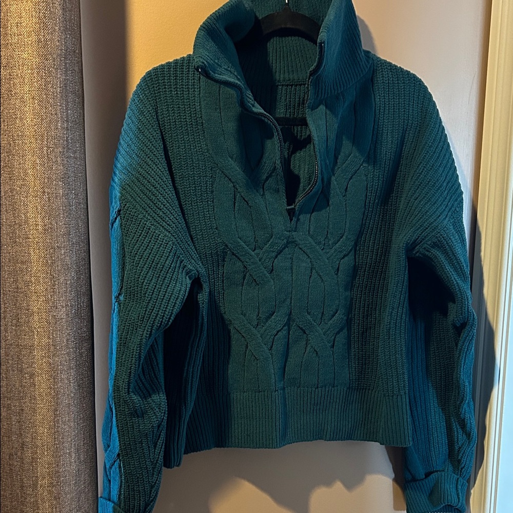 LuLuLemon Green Cable Knit Women's Sweater